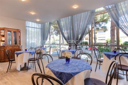 Esperia Boutique Family Hotel Cesenatico Kültér fotó